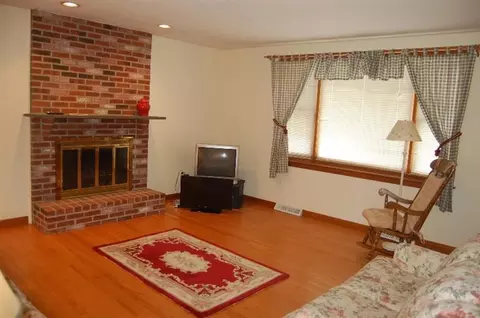 38 Braddock Cir, East Dennis, MA 02641 photo 7