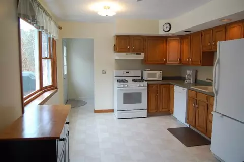 38 Braddock Cir, East Dennis, MA 02641 photo 11
