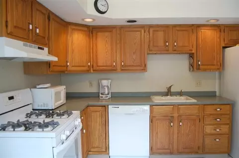 38 Braddock Cir, East Dennis, MA 02641 photo 9