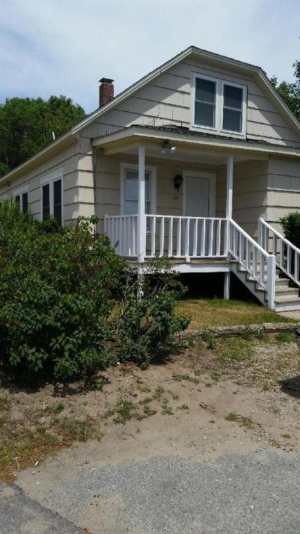 28 Spring St, Hyannis, MA 02601 photo 2