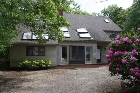 103 The Paddock Cir, Mashpee, MA 02649 photo 4