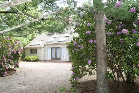 103 The Paddock Cir, Mashpee, MA 02649 photo 2