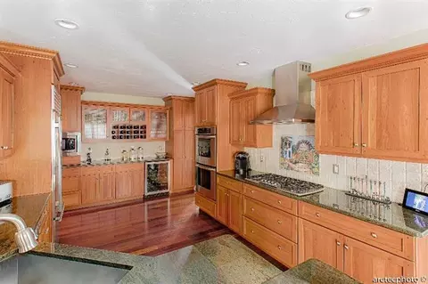 44 Eagle Dr, Mashpee, MA 02649 photo 8