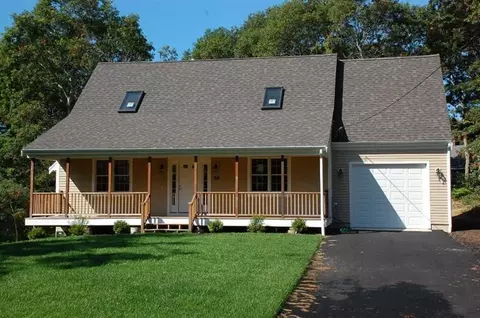 30 Valley Rd, Mashpee, MA 02649 photo 1
