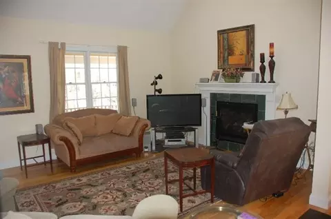 30 Valley Rd, Mashpee, MA 02649 photo 3