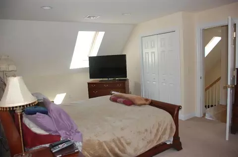 30 Valley Rd, Mashpee, MA 02649 photo 4