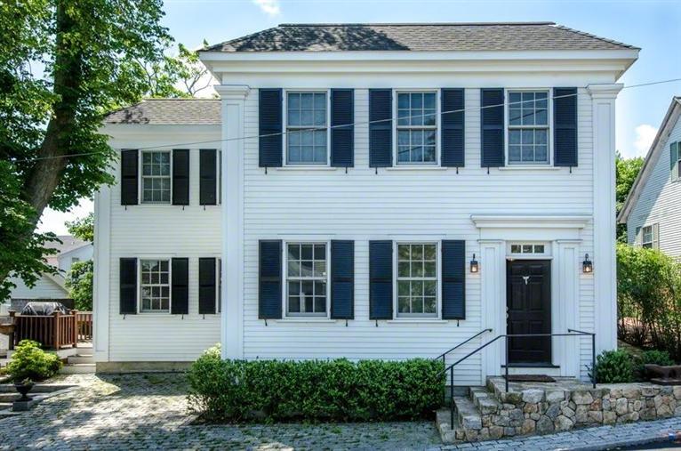 12 Spring St, Vineyard Haven, MA 02568 photo 1