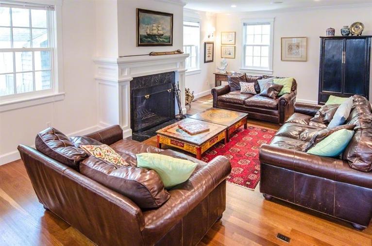 12 Spring St, Vineyard Haven, MA 02568 photo 4