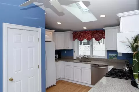 31 Clover Ln, Mashpee, MA 02649 photo 8