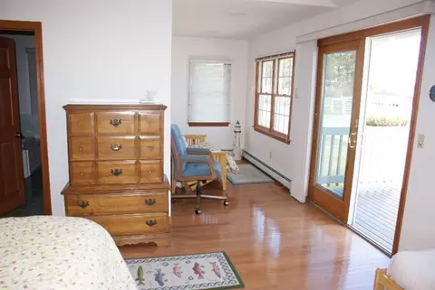 40 Phillips Rd, Sagamore Beach, MA 02562 photo 11
