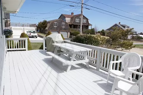 40 Phillips Rd, Sagamore Beach, MA 02562 photo 3