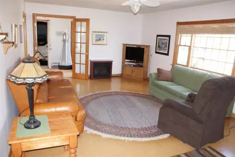 40 Phillips Rd, Sagamore Beach, MA 02562 photo 7