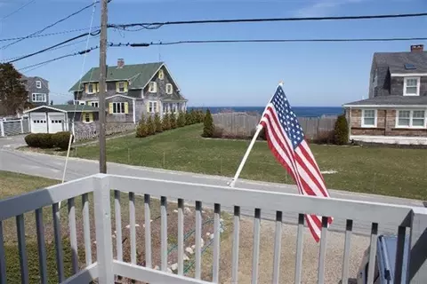 40 Phillips Rd, Sagamore Beach, MA 02562 photo 1