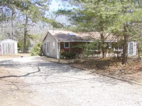 876 Old Stage Rd, Centerville, MA 02632 photo 5