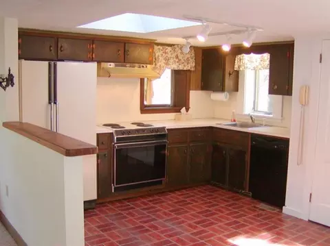 876 Old Stage Rd, Centerville, MA 02632 photo 6