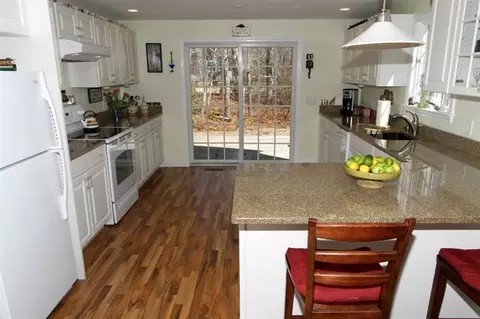 10 Ronnie Rd, Eastham, MA 02642 photo 4