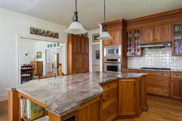 160 Vineyard Rd, Cotuit, MA 02635 photo 12
