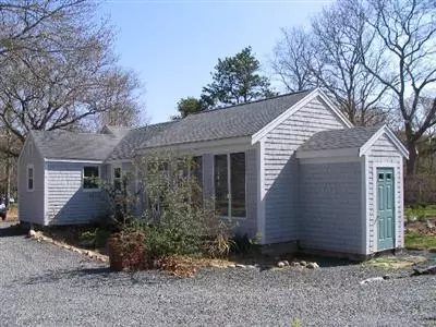 15 Knowles St, Eastham, MA 02642 photo 2