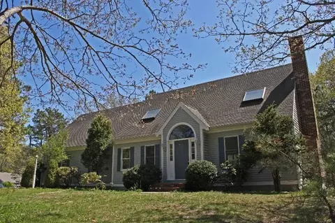 131 James Cir, Mashpee, MA 02649 photo 1