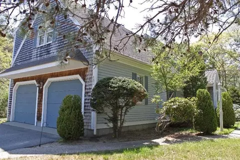 131 James Cir, Mashpee, MA 02649 photo 2
