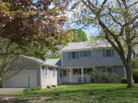 45 Dunaskin Rd, Centerville, MA 02632 photo 2