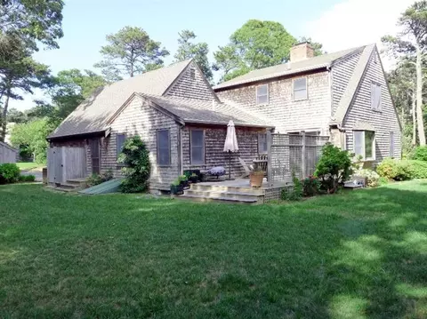 3 White Pines Dr, Eastham, MA 02642 photo 2