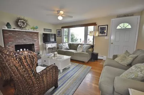 22 Priscilla Rd, Sagamore Beach, MA 02562 photo 5