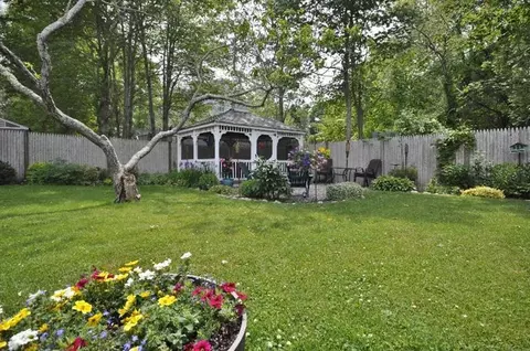22 Priscilla Rd, Sagamore Beach, MA 02562 photo 24