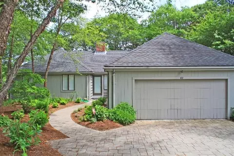 42 Fairway Ln, Mashpee, MA 02649 photo 2