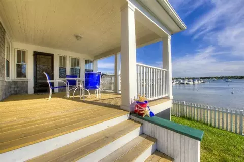 1 Maple Ave, Buzzards Bay, MA 02532 photo 6