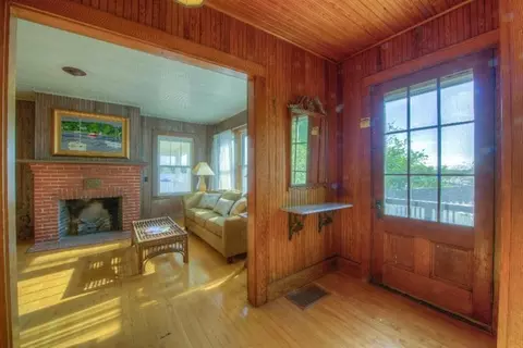 1 Maple Ave, Buzzards Bay, MA 02532 photo 8