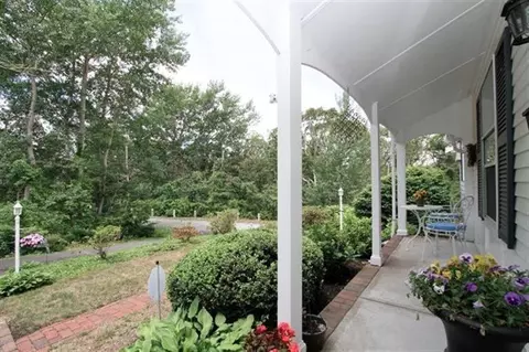 16 Riverview Dr, Chatham, MA 02633 photo 2