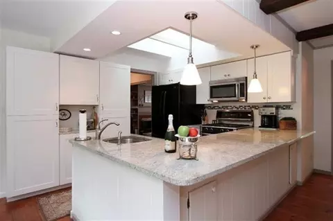 16 Riverview Dr, Chatham, MA 02633 photo 3