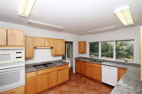 35 Perry Ln, Eastham, MA 02642 photo 11