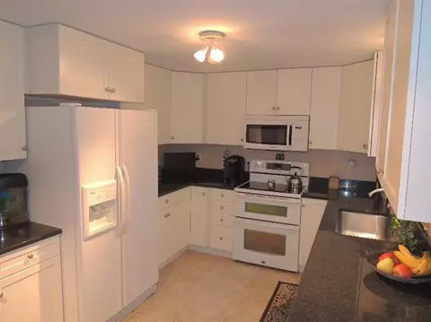 36 Tidal Ln, Hyannis, MA 02601 photo 5