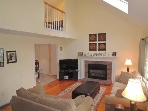 36 Tidal Ln, Hyannis, MA 02601 photo 2