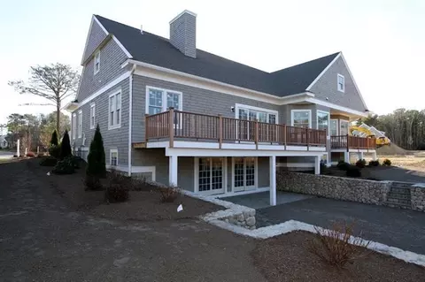 4 Dutchmans Path, Mashpee, MA 02649 photo 2