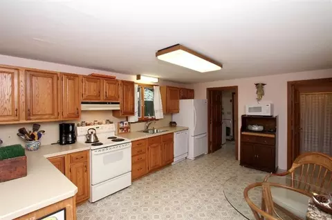 40 Massasoit Rd, Eastham, MA 02642 photo 6