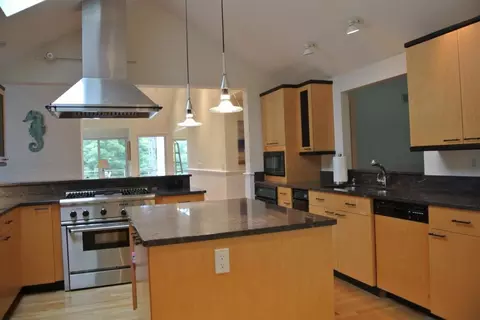 118 Wading Place Rd, Mashpee, MA 02649 photo 9