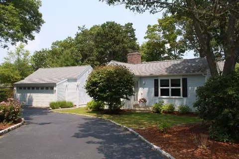 118 Wading Place Rd, Mashpee, MA 02649 photo 5
