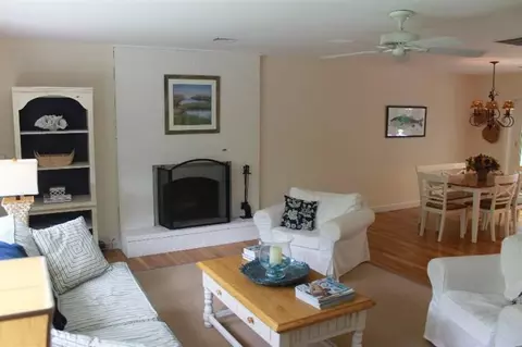 4 Mashpee Rd, Cotuit, MA 02635 photo 11