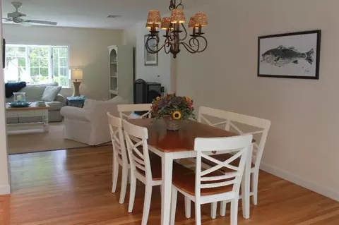4 Mashpee Rd, Cotuit, MA 02635 photo 9