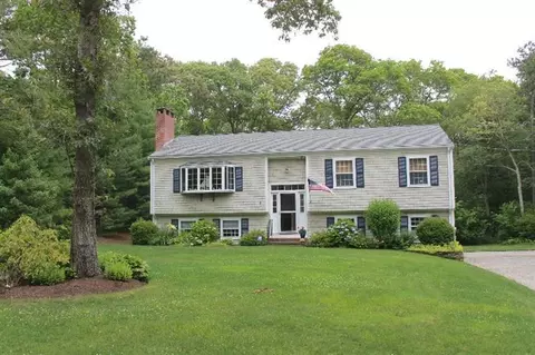 4 Mashpee Rd, Cotuit, MA 02635 photo 1