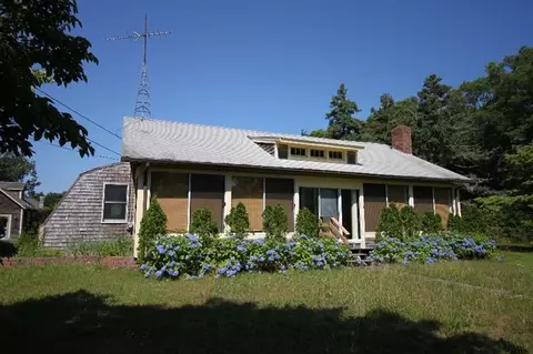 1593 S County Rd, Osterville, MA 02655 photo 1