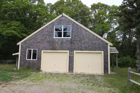 1593 S County Rd, Osterville, MA 02655 photo 3