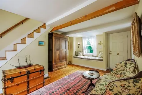 271 Ocean St, Hyannis, MA 02601 photo 5