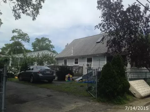 37 Bayview St, Wareham, MA 02571 photo 3