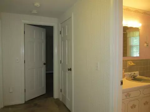 21 Elaine Rd, Hyannis, MA 02601 photo 18