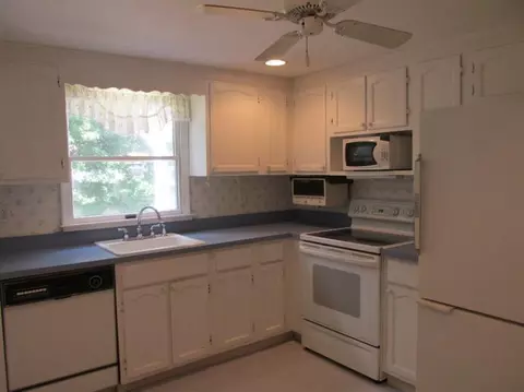 21 Elaine Rd, Hyannis, MA 02601 photo 16