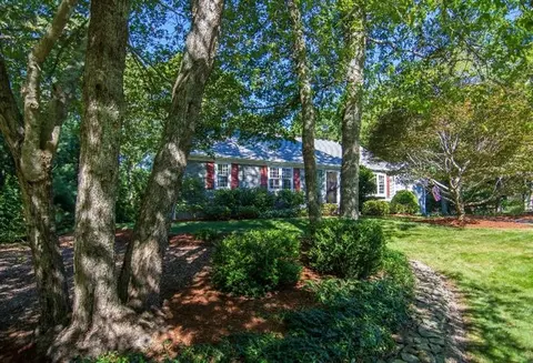 71 Sandy Valley Rd, Marstons Mills, MA 02648 photo 1